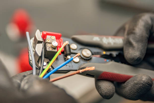 Best Electrician Near Me  in Camden, OH